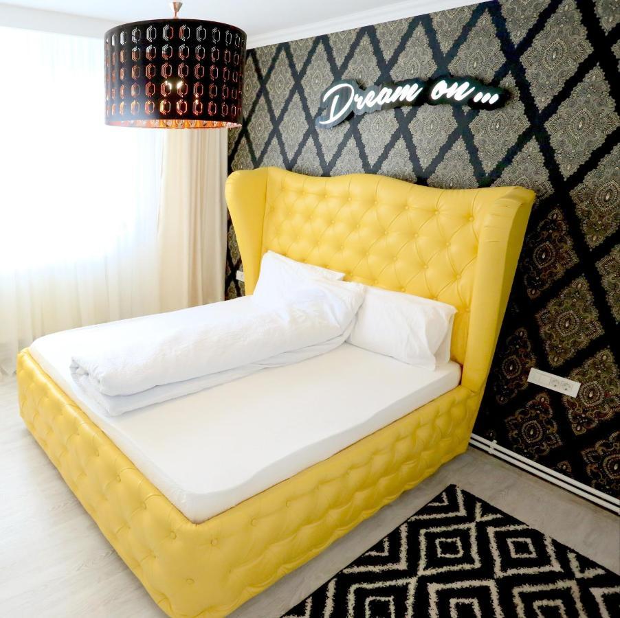 Galaţi Soho Apartment Near Ceronav מראה חיצוני תמונה